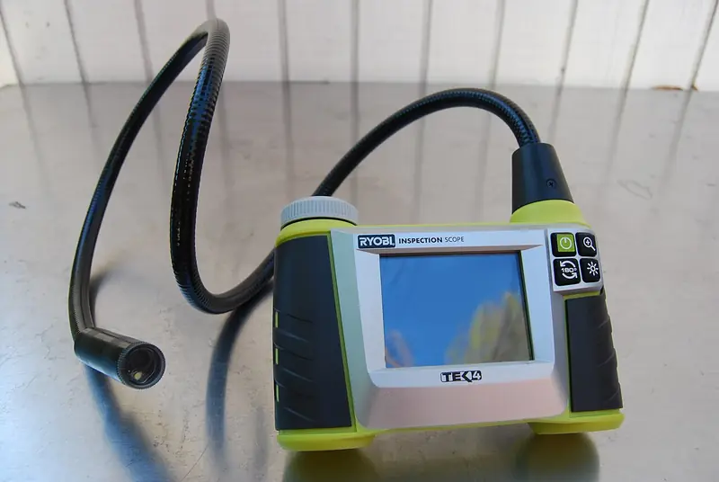 Câmera de inspeção com sonda flexível