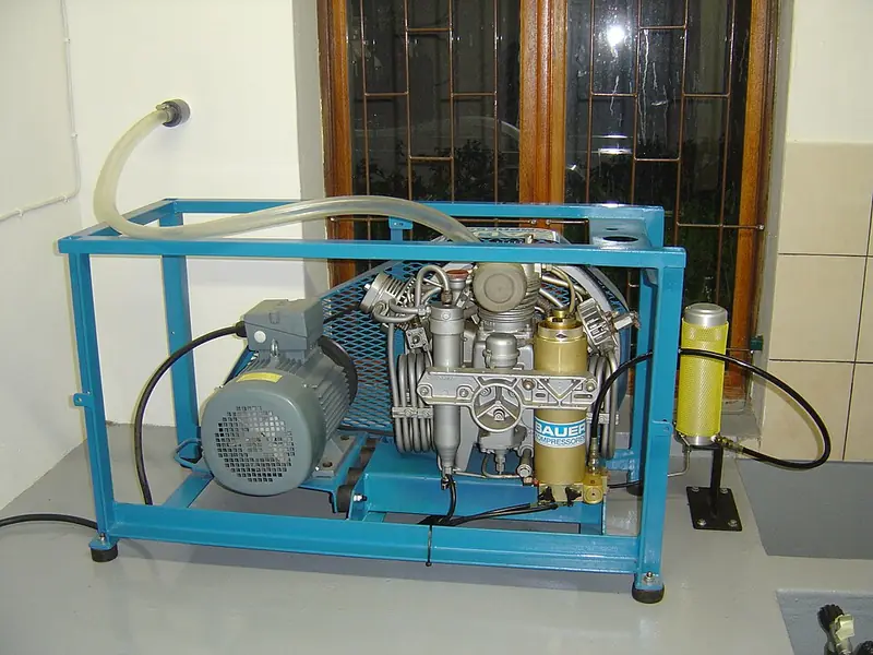 Unidade compressora de ar de alta pressão com filtros